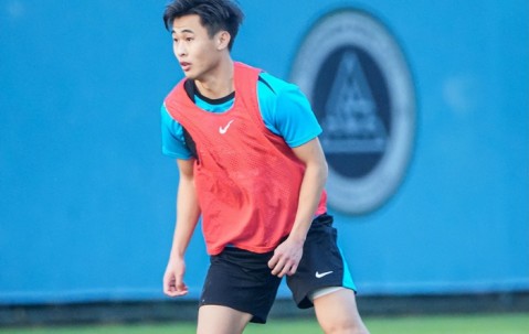 开云体育app下载-命苦！26岁中场天才再遭伤病暴击，沦为玻璃人，恐遭国足彻底弃用|戴伟浚|中超|深圳队|世预赛|狼队_新浪体育_新浪新闻