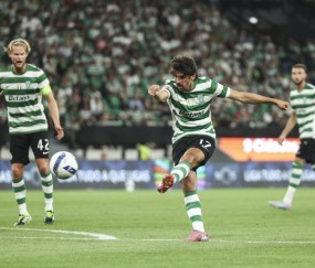 开云体育全站app下载安装-葡媒：拜仁正在关注葡体边锋特林康，球员解约金6000万欧