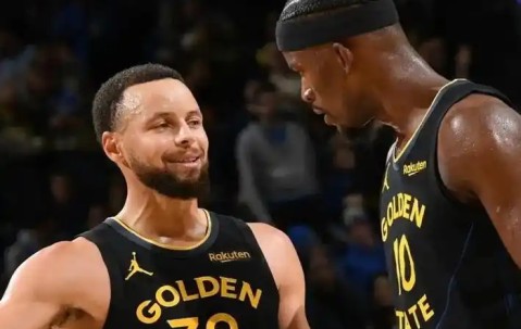 开云官方app下载-韧带撕裂，巴特勒赛季报销，勇士队老板能从保险公司得到多少赔偿？|吉米·巴特勒|金州勇士队|迈阿密热火队|nba|球队_新浪体育_新浪新闻