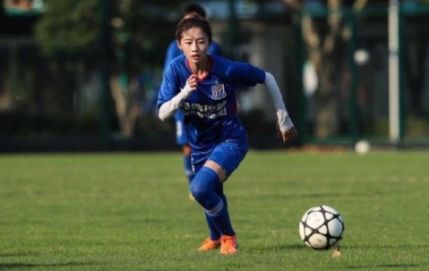 开云体育全站app下载安装-18岁全运会绝杀走红 被评为最美女足球员如今退役