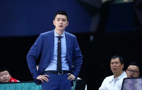 开云体育下载安装-杨鸣成香饽饽！多家俱乐部虎视眈眈，北控男篮赶紧抢人